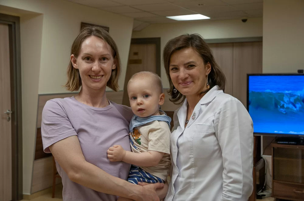 Михаил с мамой в гостях у Юлии Михайловны Коссович