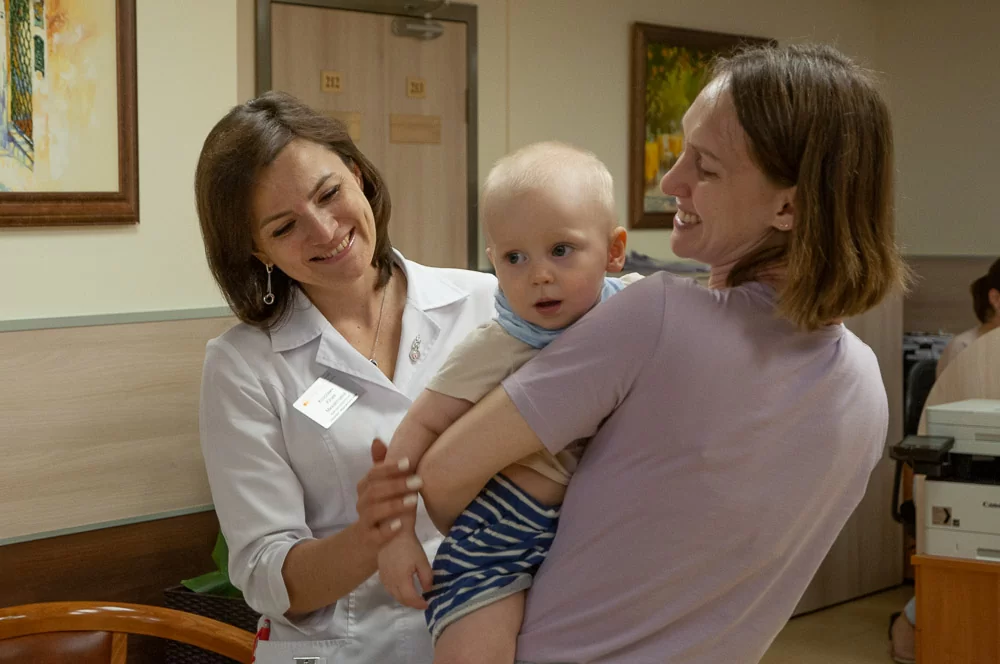 Михаил с мамой в гостях у Юлии Михайловны Коссович