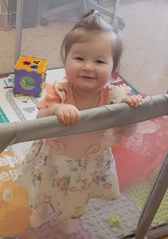 Дочурке вот уже и годик!