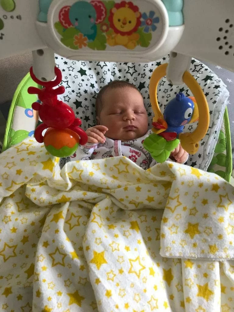 Благополучные роды после программы ВРТ: девочка весом 3700 г