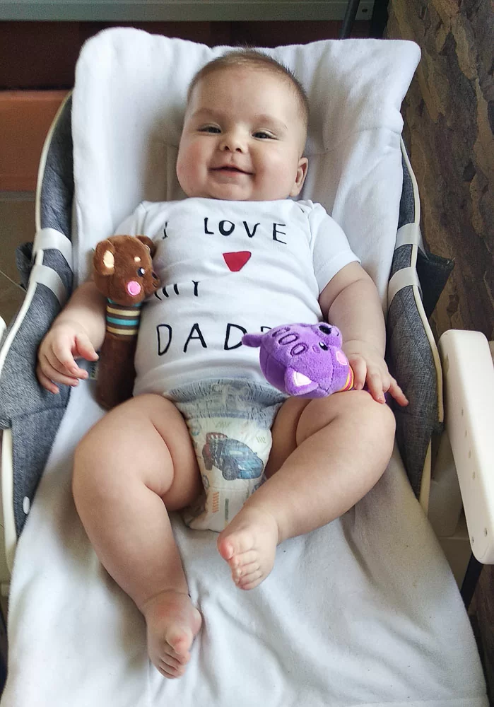 Уже есть два зуба, лезут следующие!