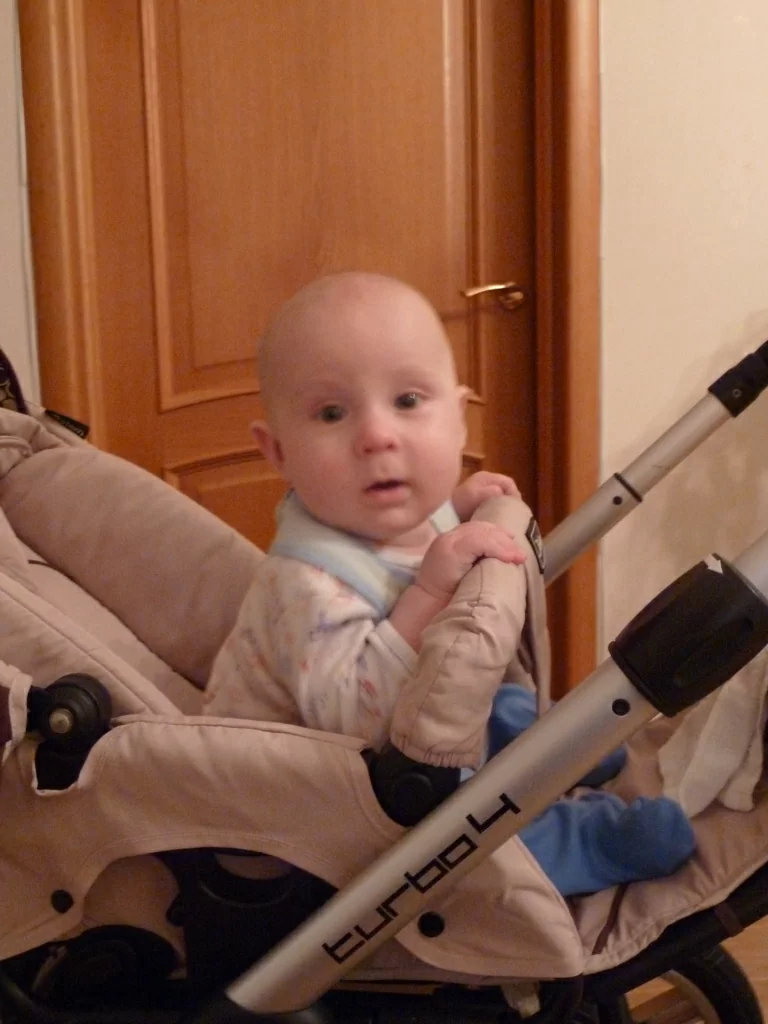 Сынуле Артемию исполнилось 6 месяцев