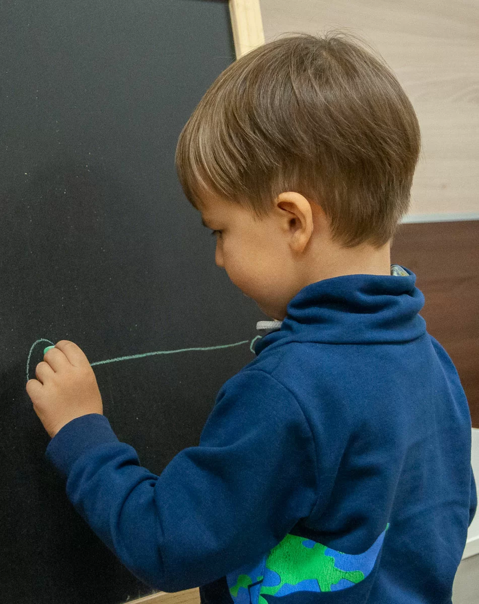 Тимоша очень хочет сестренку или братика :)