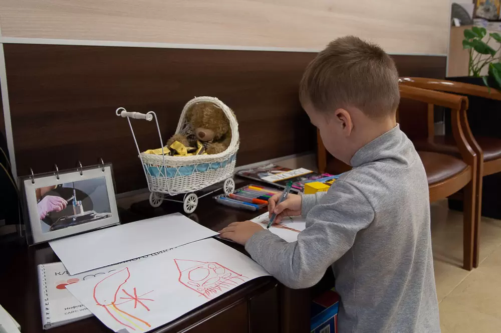 Артемий в гостях